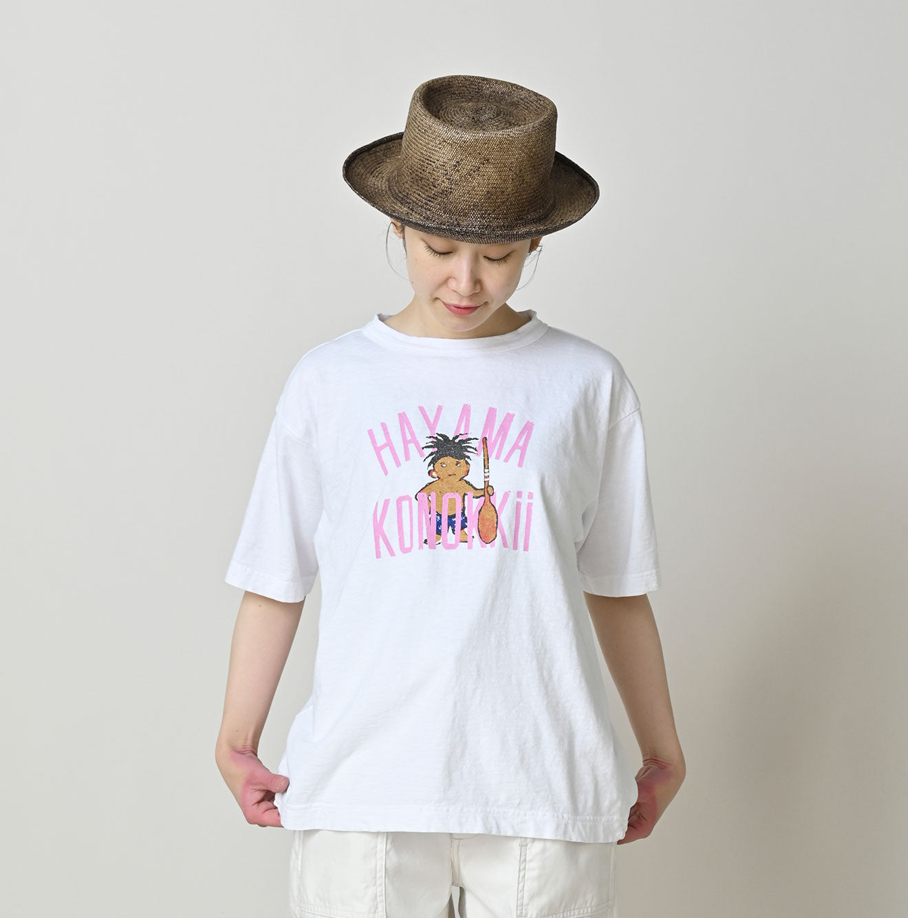 Streetwear Brand Japan - Camiseta Vintage Rosa com Logo da